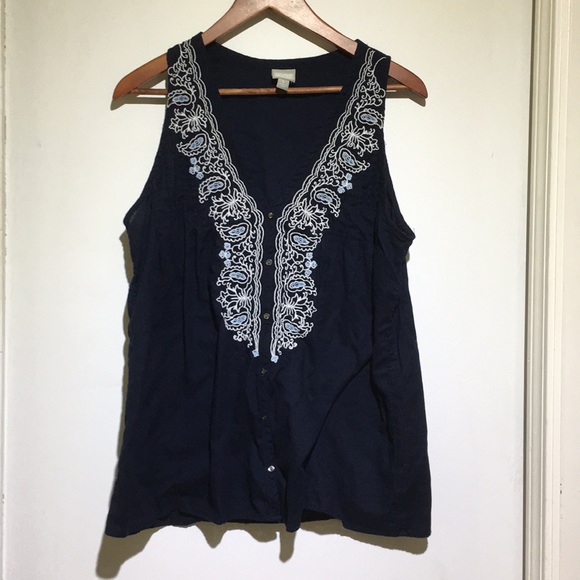 Converse Tops - ☮️Converse Shirt Embroidered  navy blue top.